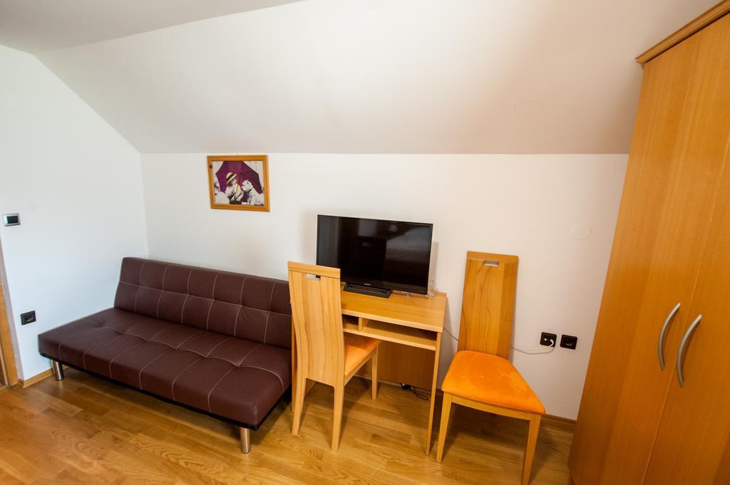 Guesthouse Veranda Мойстрана Екстериор снимка